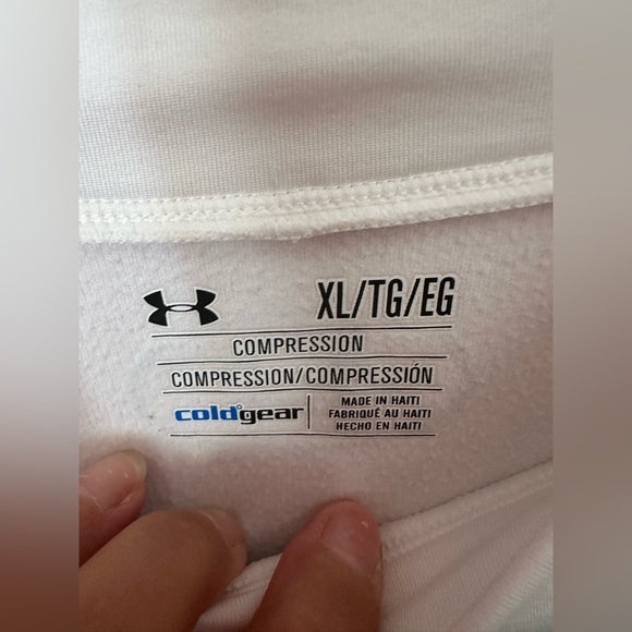 Under Armour White and Gray Performance Top - Picture 3 of 7
